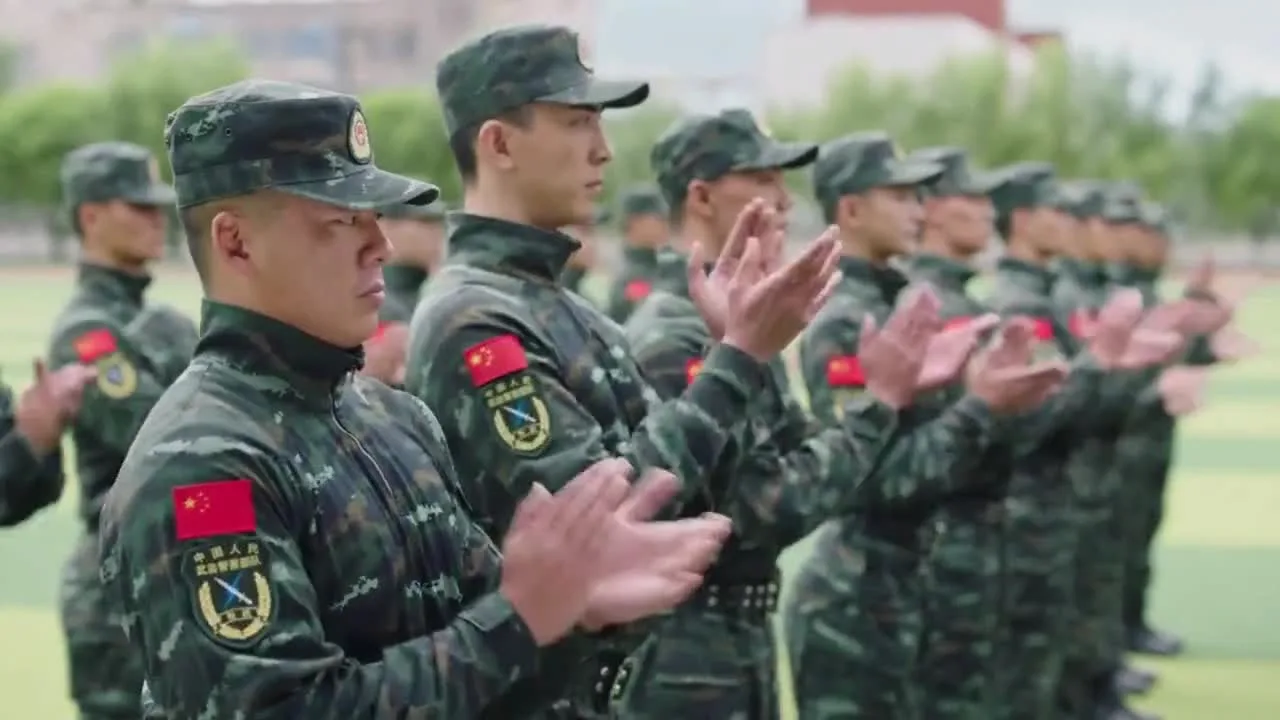 Спецподразделение — кадр 3